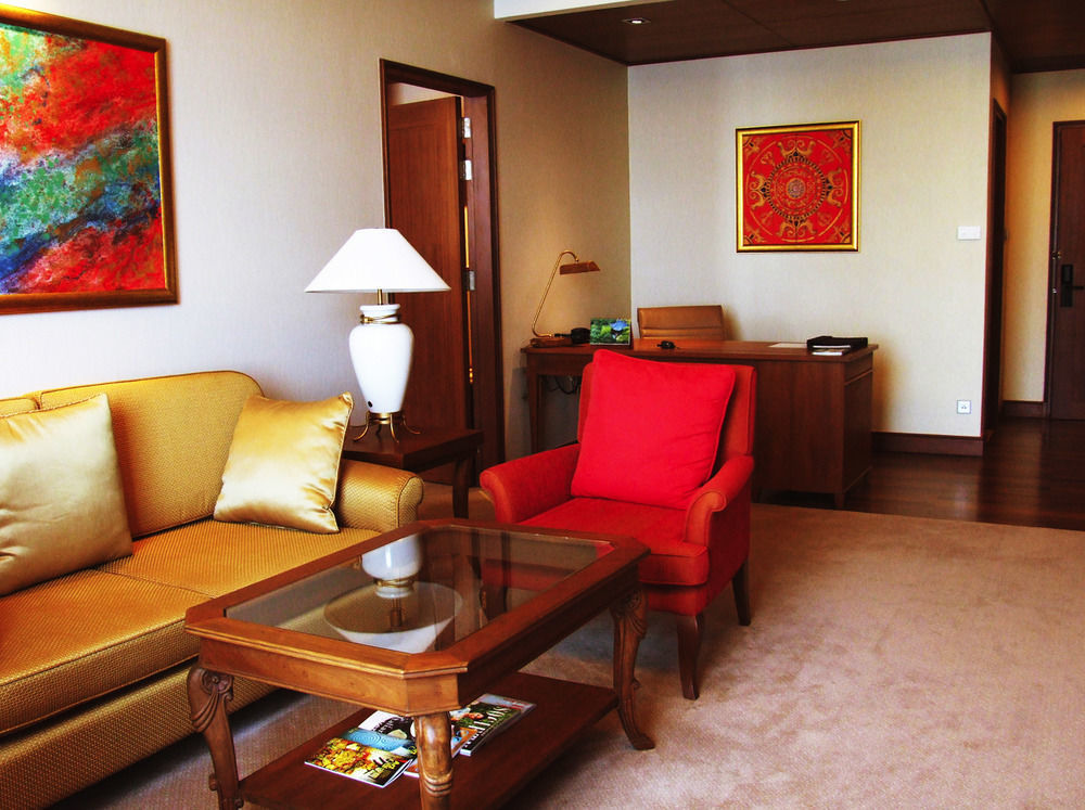 Shangri-La Chiang Mai Exterior photo